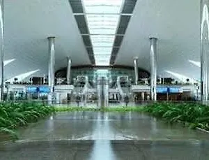 מלון International Airport *****