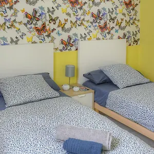 Apartment Butterfly 