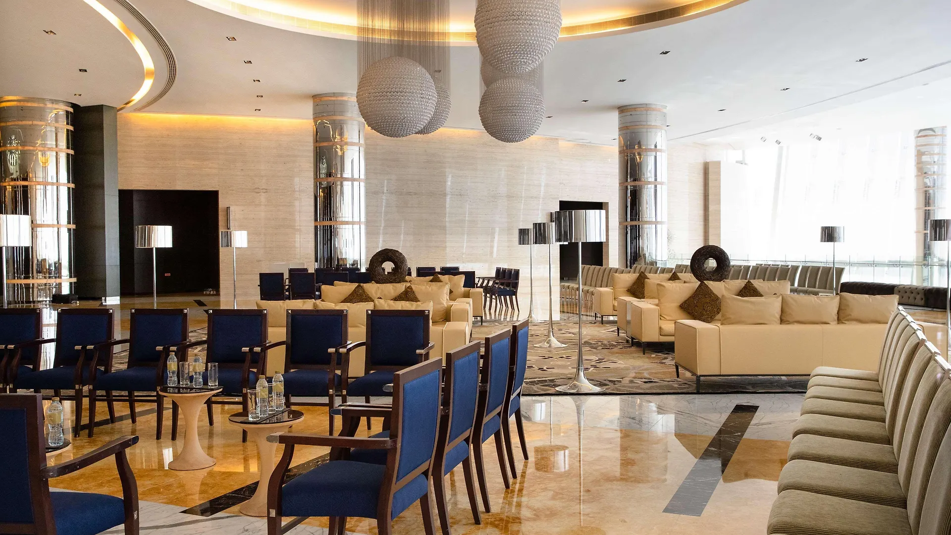 Conrad Abu Dhabi Etihad Towers Hotel
