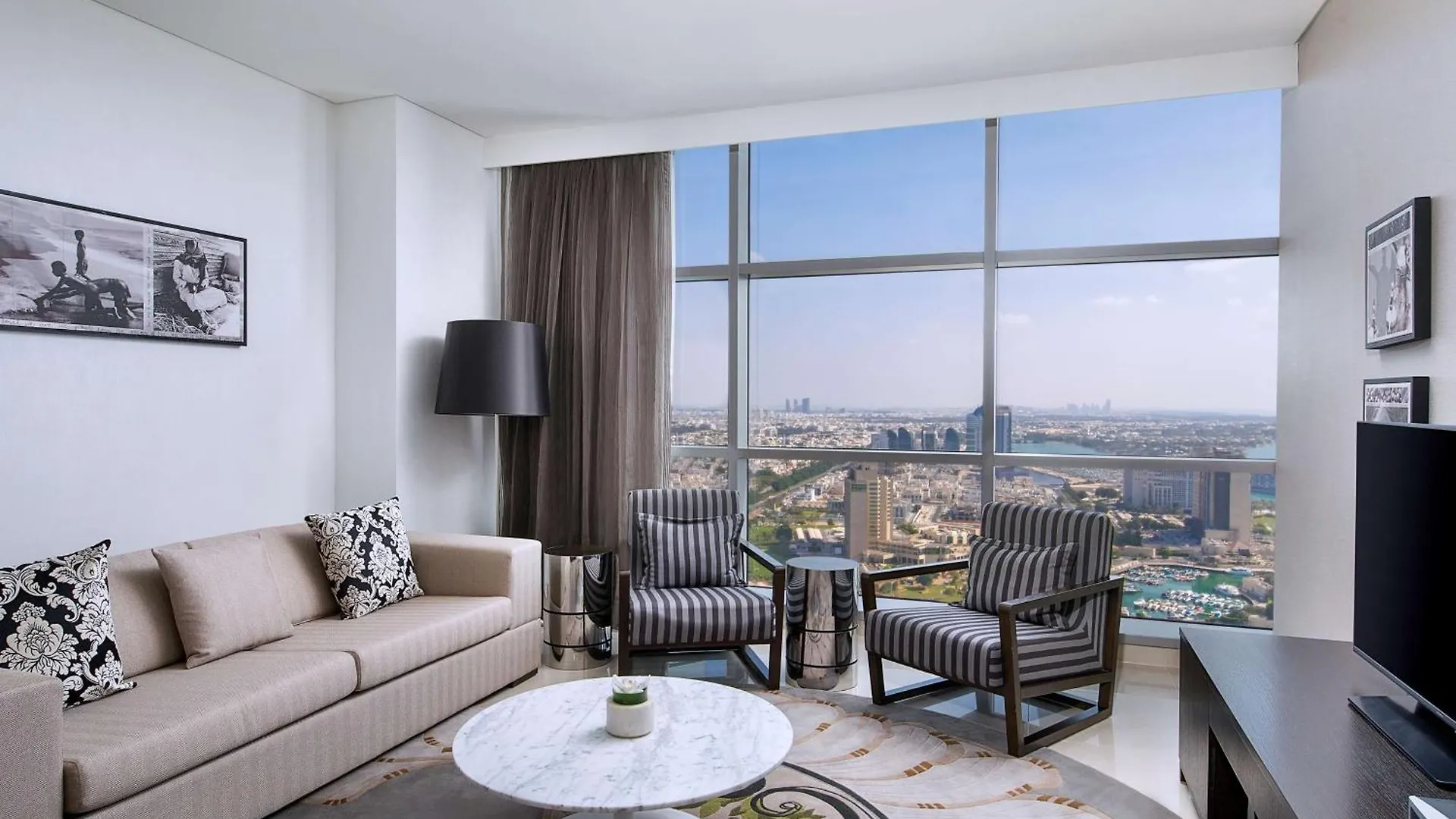 Conrad Abu Dhabi Etihad Towers Hotel