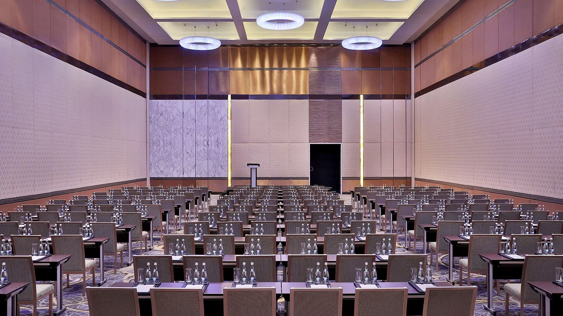 Conrad Abu Dhabi Etihad Towers Hotel