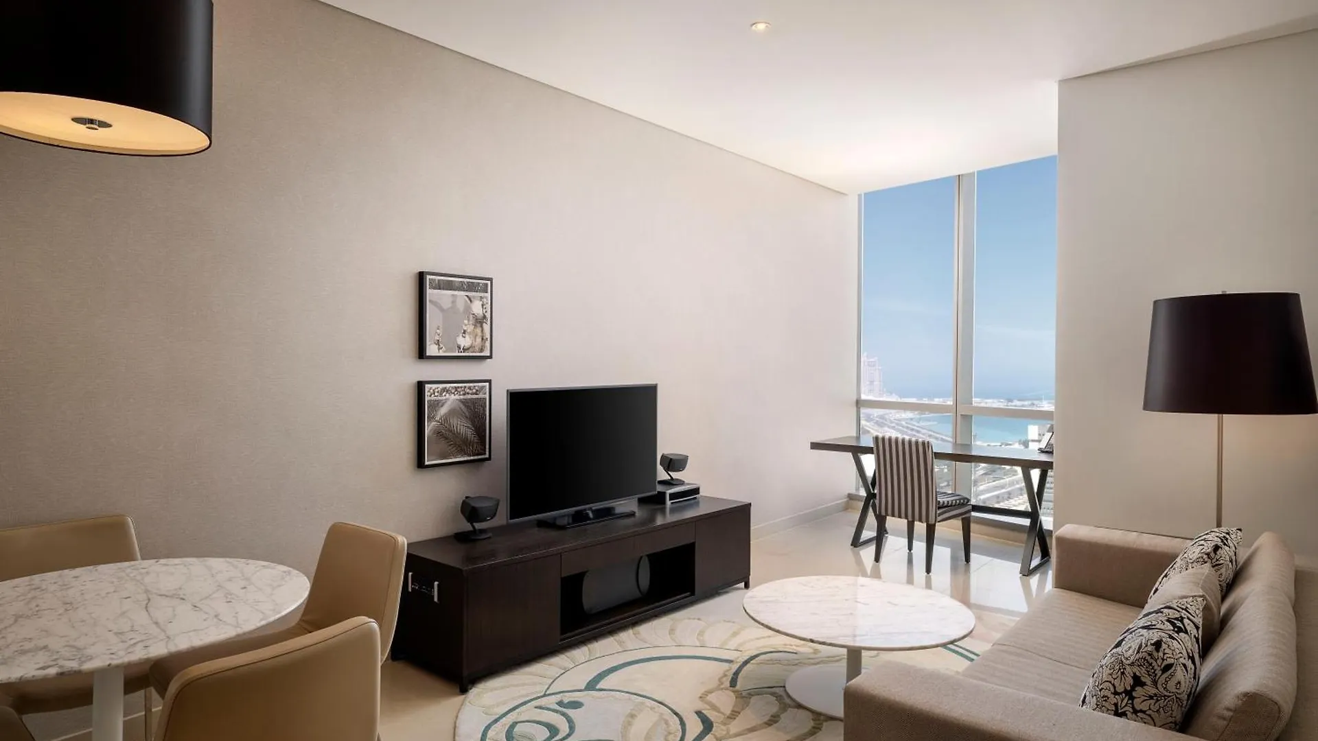 Conrad Abu Dhabi Etihad Towers Hotel