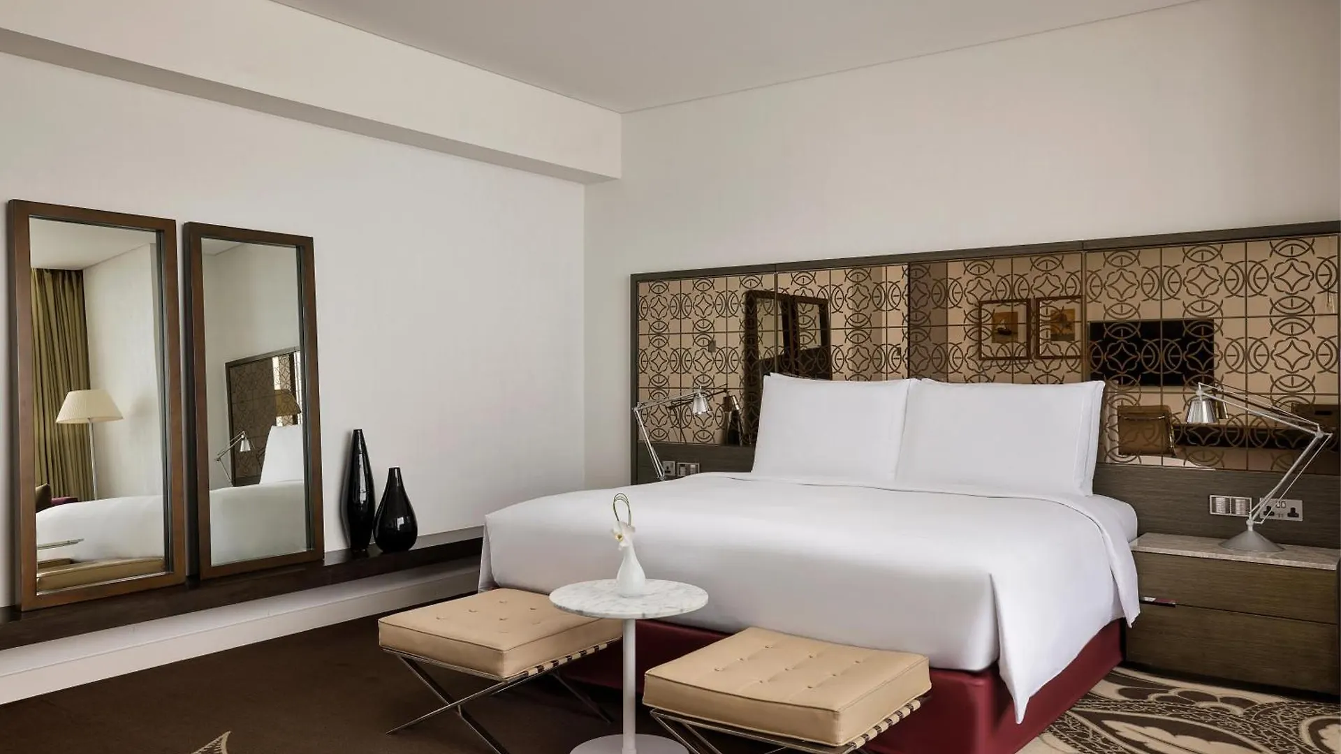 Conrad Abu Dhabi Etihad Towers Hotel 5*,  United Arab Emirates